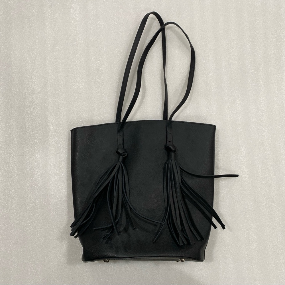 L. CREDI Black Pebbled Leather Structured Tassels Bucket Shopper Tote Italy Flaw